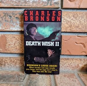 ** 4/$25 VHS ** Death Wish 2 (VHS, 1982) Action - 80's - Retro - Good Used Cond